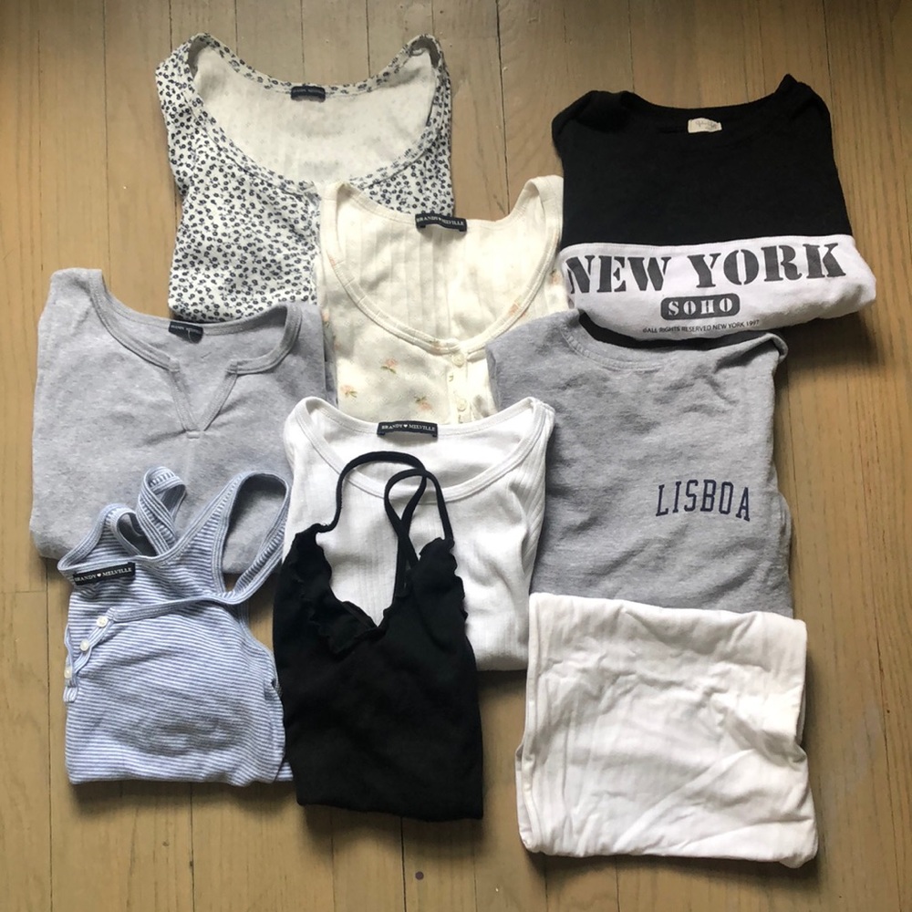 BRANDY MELVILLE TOPS